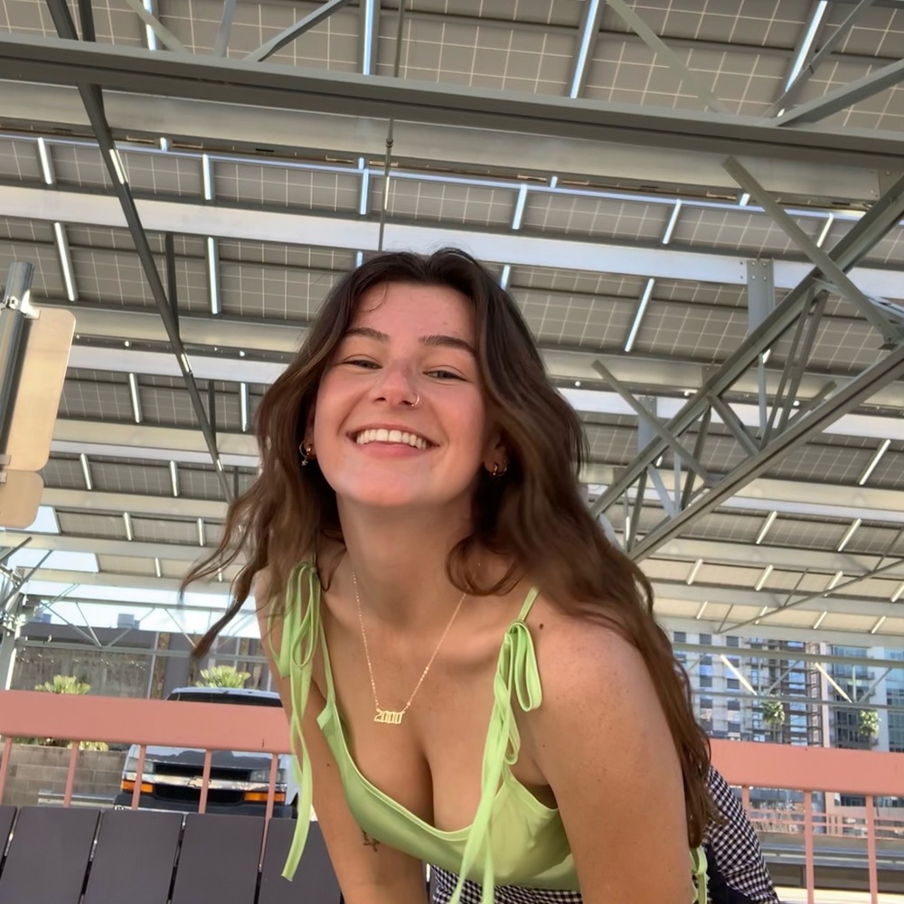 Meet your Posher, Emily